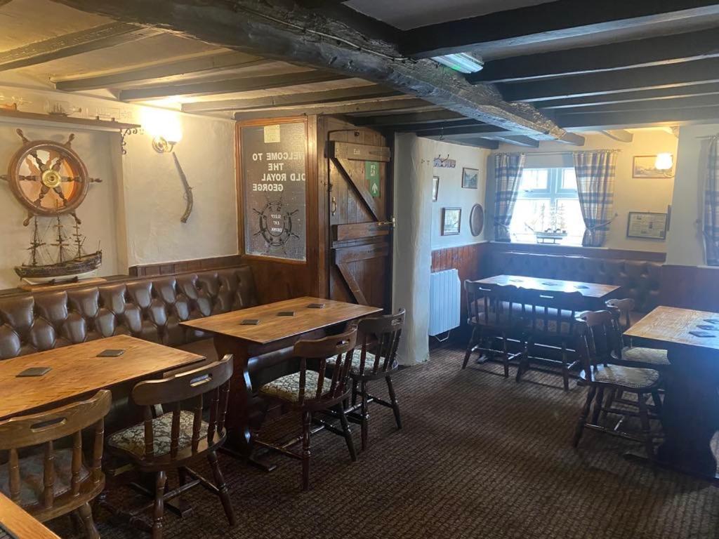 The Old Royal George Hotel Ainderby Steeple Buitenkant foto