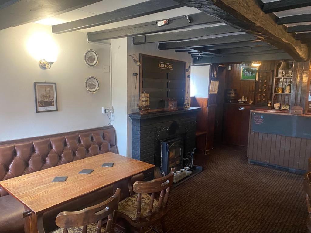 The Old Royal George Hotel Ainderby Steeple Buitenkant foto